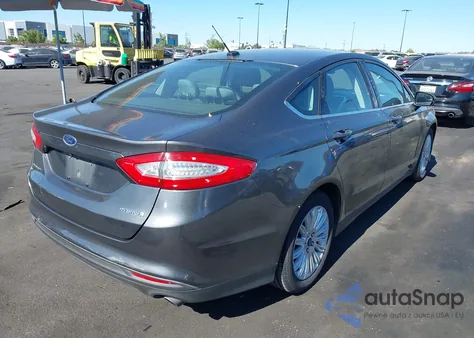 2016 Ford Fusion Hybrid S z USA, uszkodzony, nr VIN 3FA6P0UU0GR248090